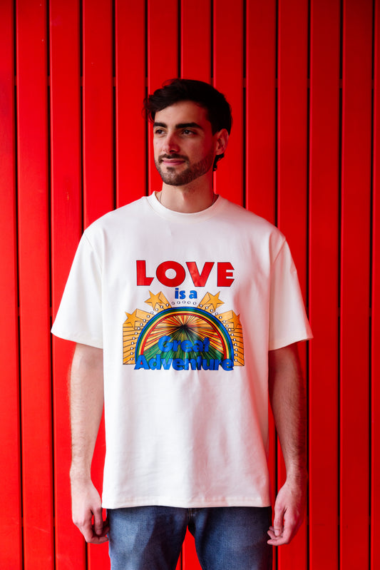 MEN LOVE ADVENTURE T-SHIRT