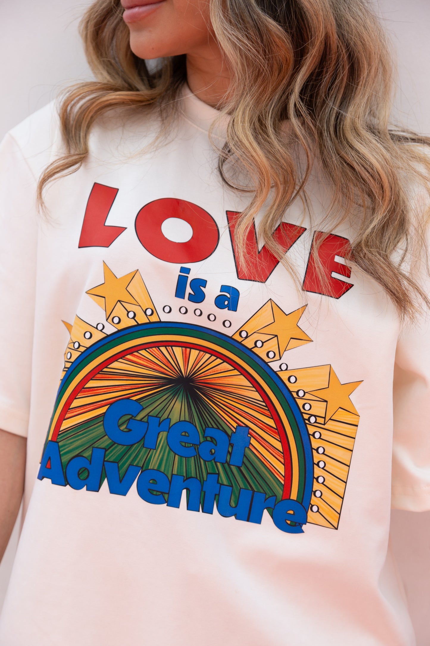 LOVE ADVENTURE T-SHIRT